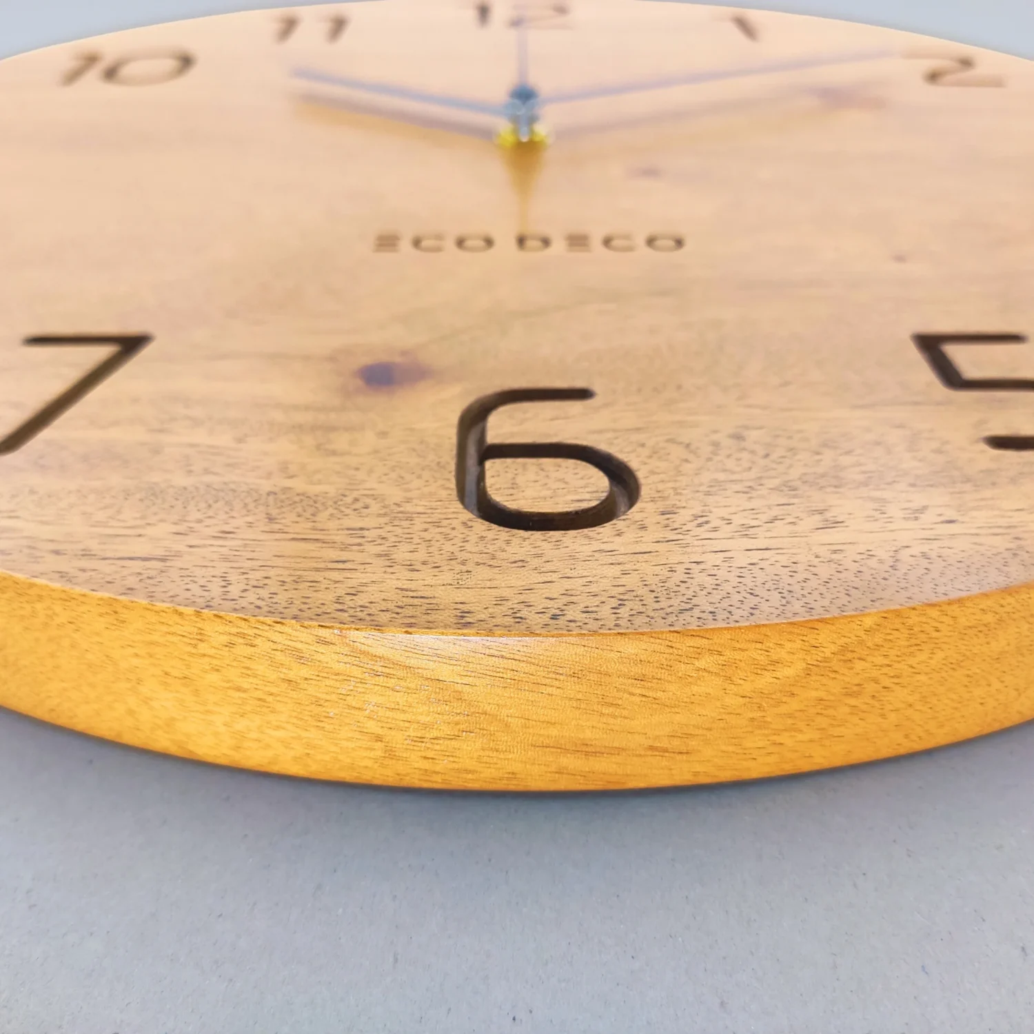 ecodeco-minimalist-elegance-bottom-close-up Minimalist Elegance Solid Wood Wall Clock