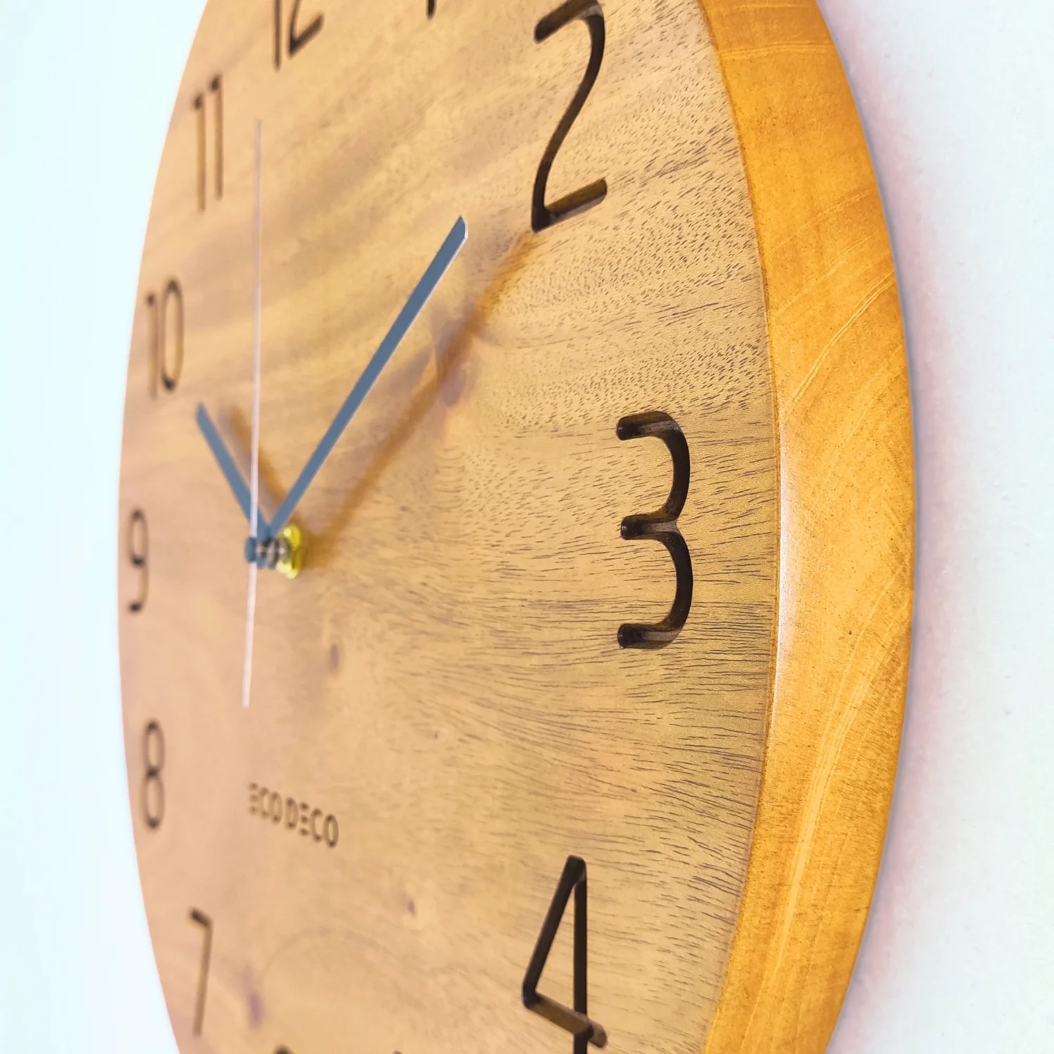 ecodeco-minimalist-elegance-bottom-close-up (2) Minimalist Elegance Solid Wood Wall Clock