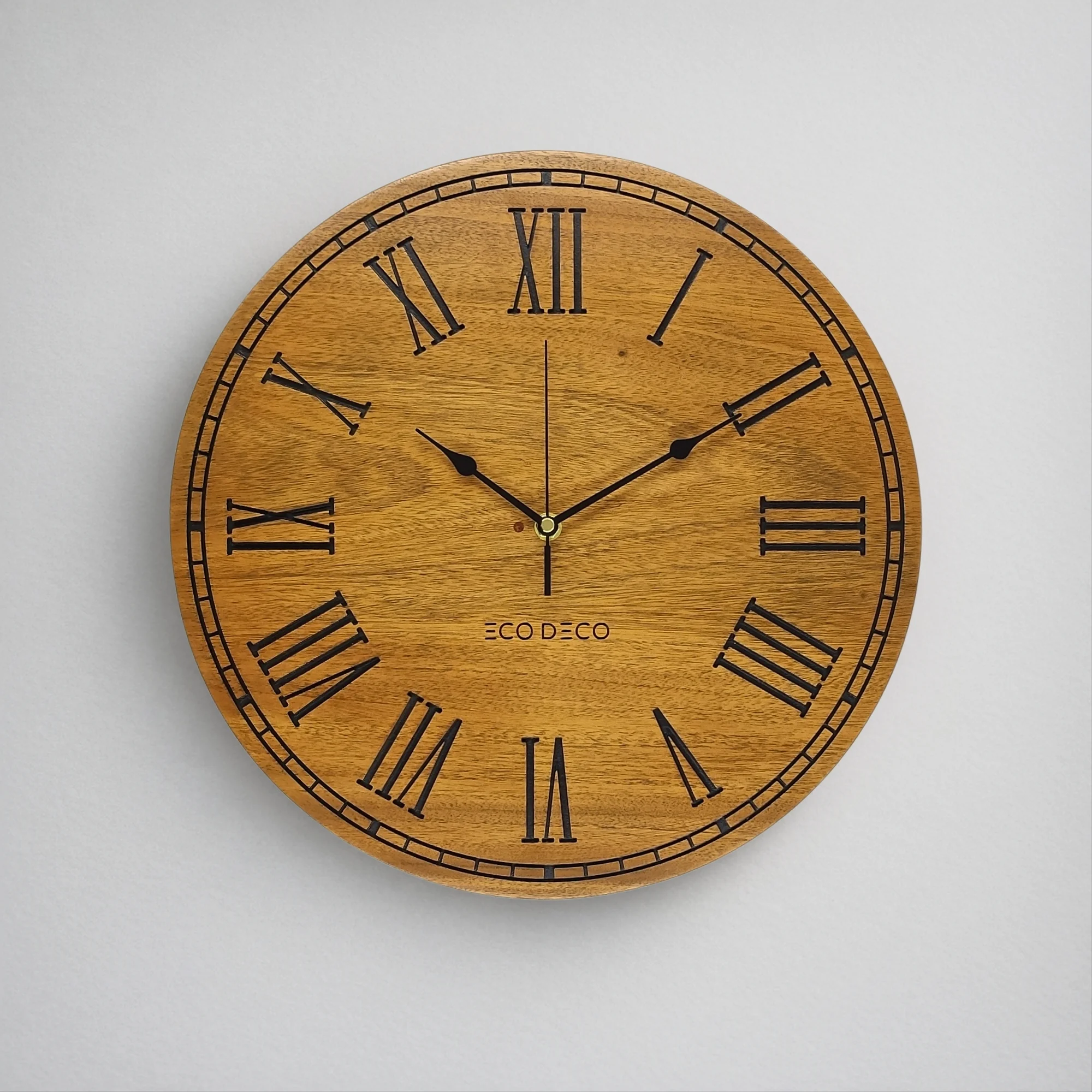 Vintage Grain Solid Wood Wall Clock